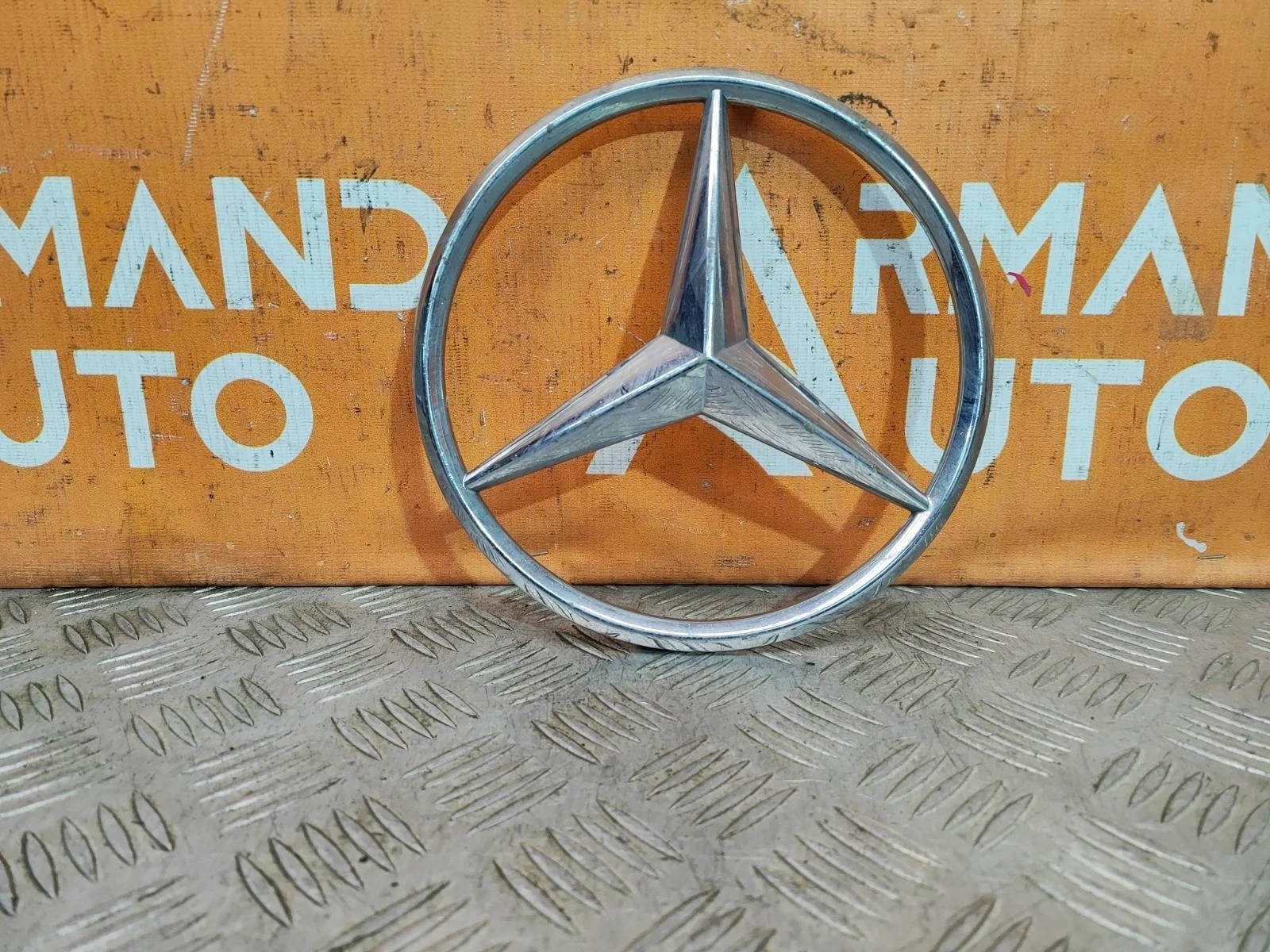 Эмблема Mercedes ML GLE-Class 2015-2018 W166