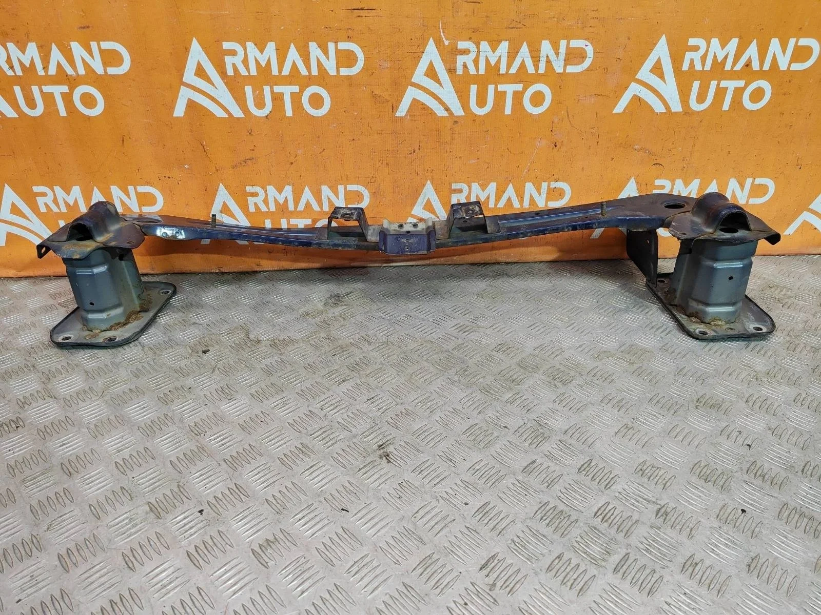 Усилитель бампера Mitsubishi Outlander 2005-2013 XL