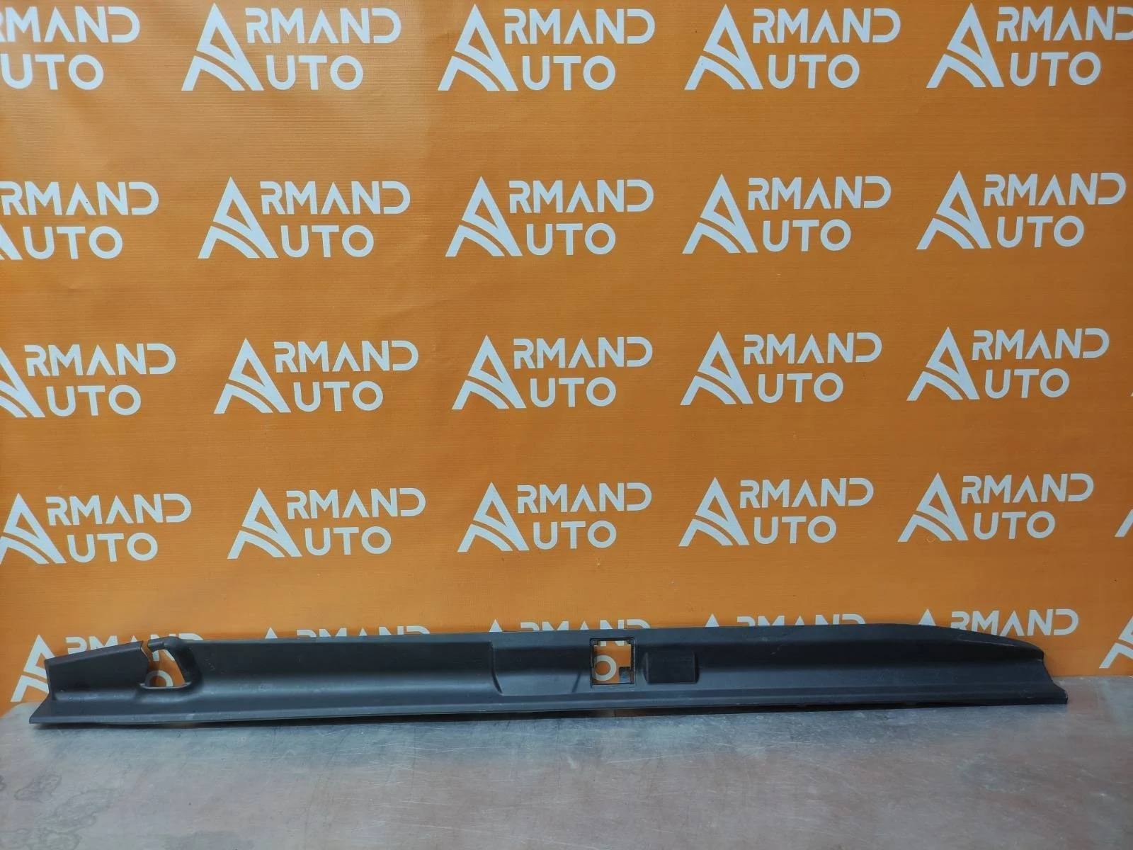 Накладка бампера верхняя Toyota Land Cruiser Prado 2009-нв 150