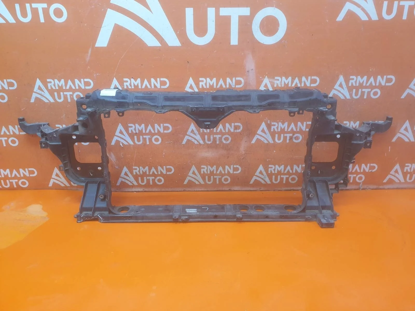 Панель передняя (суппорт радиатора) Hyundai Sonata 2019-нв 8 DN8