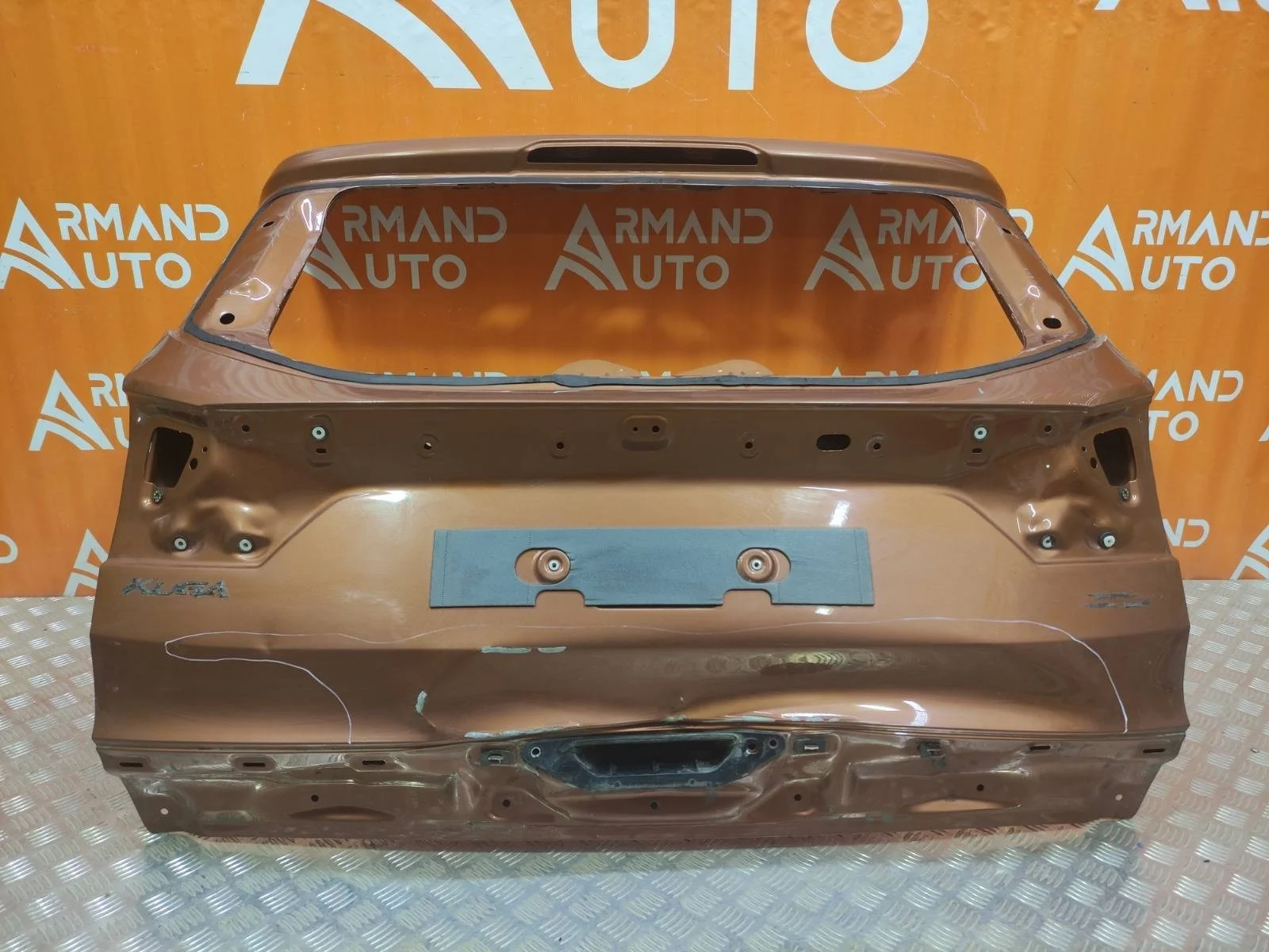 Дверь багажника Ford Kuga 2016-2019 CBS