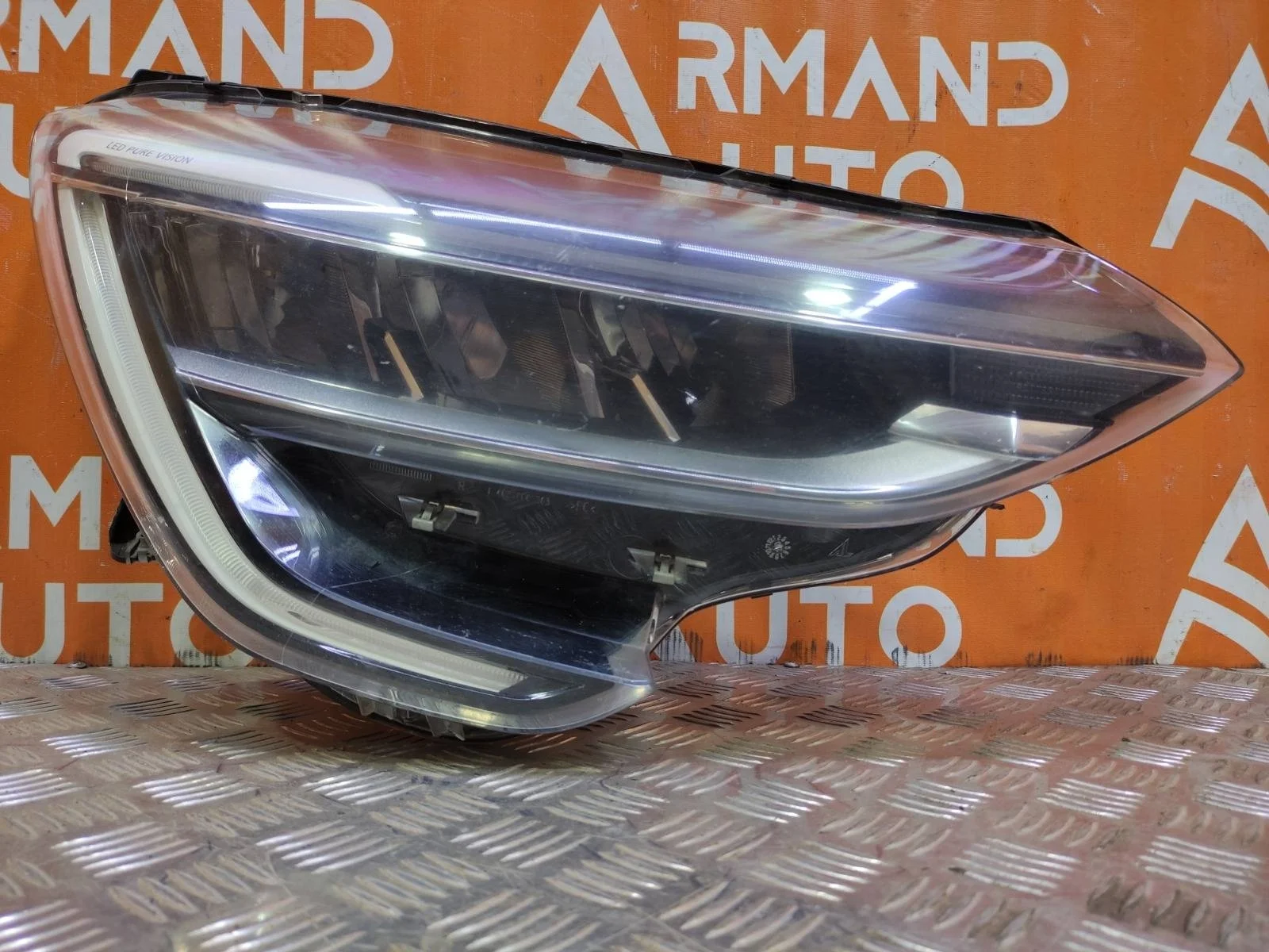 Фара Renault Arkana 2019-нв