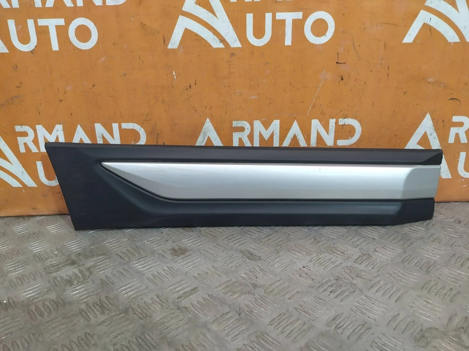 Молдинг двери Mitsubishi Outlander 2015-нв 3