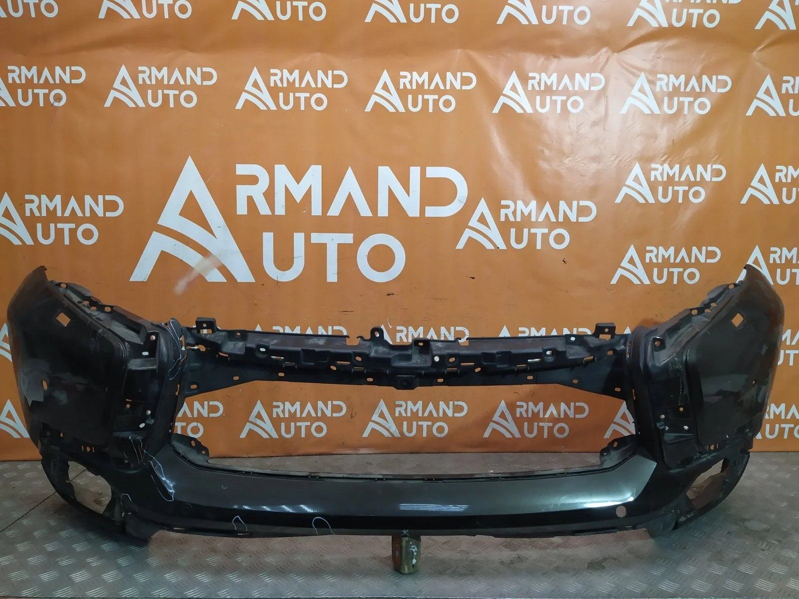 Бампер Mitsubishi Pajero Sport 2015-2021 3