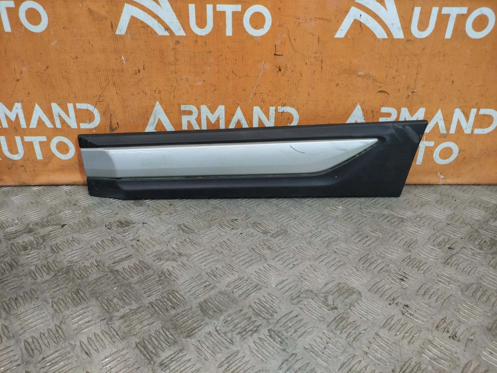 Молдинг двери Mitsubishi Outlander 2015-нв 3