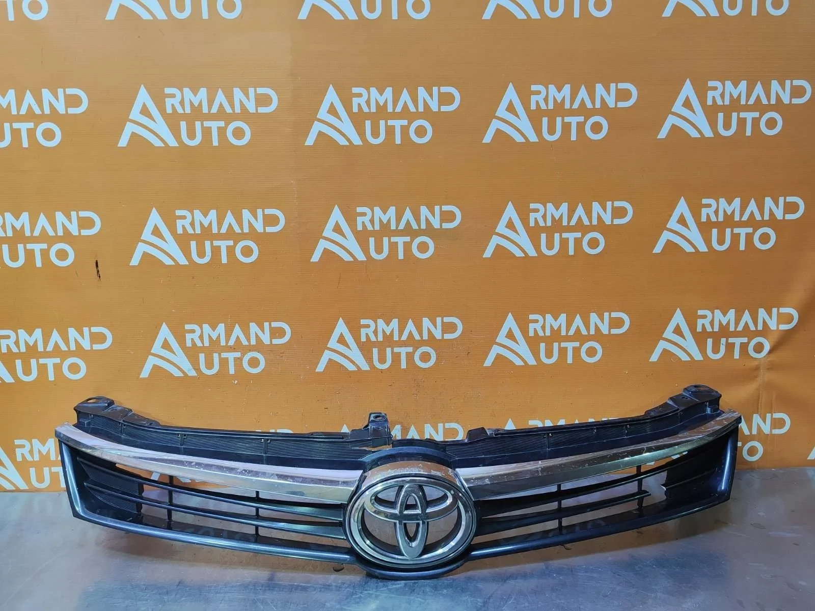 Решетка радиатора Toyota Camry 2014-2017 XV50