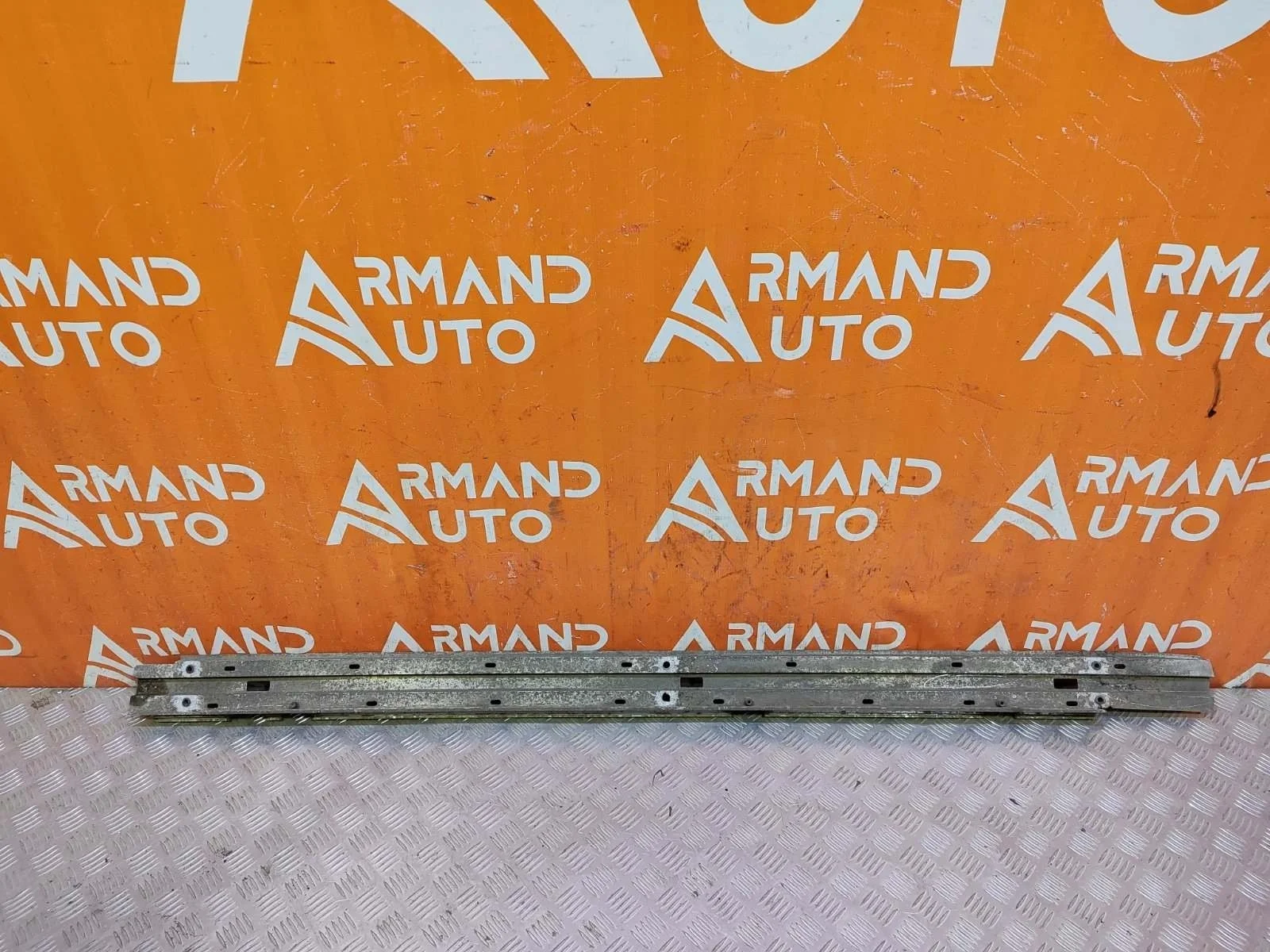 Кронштейн порога Toyota Land Cruiser 2012-2021 200