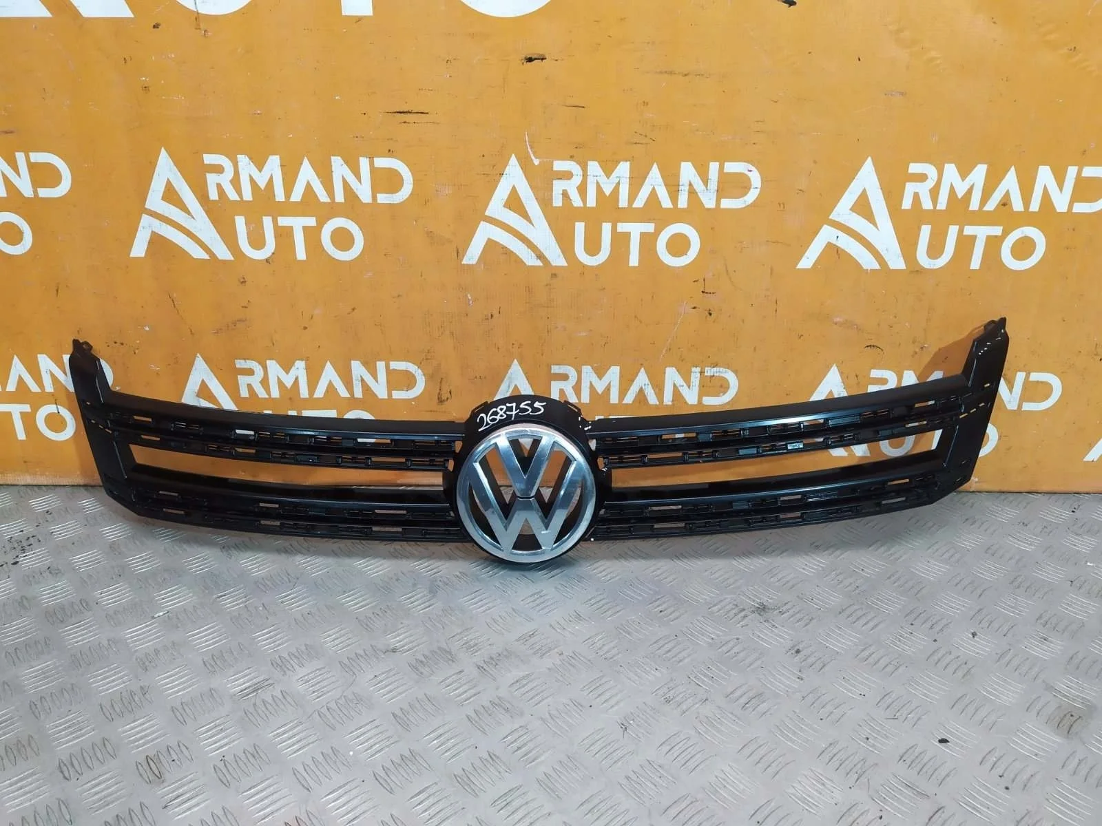 Накладка решетки радиатора Volkswagen Tiguan 2011-2016