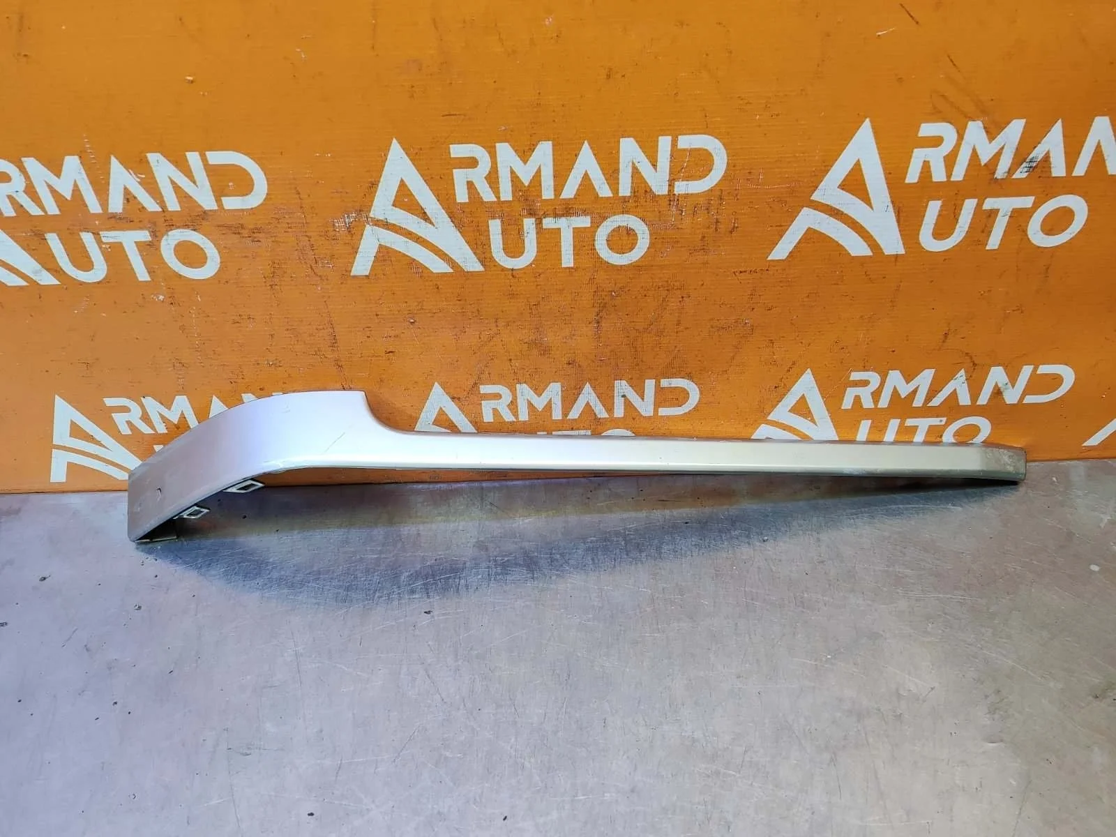 Молдинг бампера Land Rover Range 2012-2022 4 L405