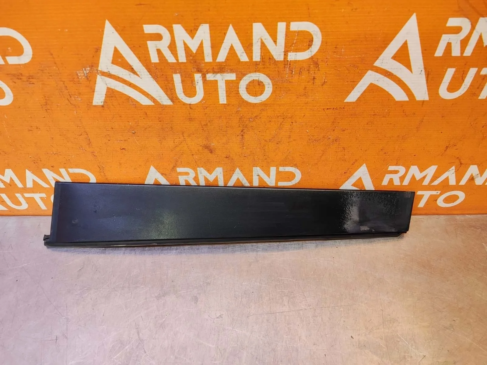 Накладка стойки двери Toyota Land Cruiser 2007-2021
