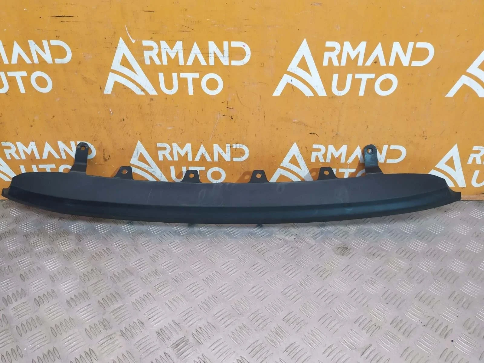 Накладка бампера Toyota Camry 2014-2017 XV50