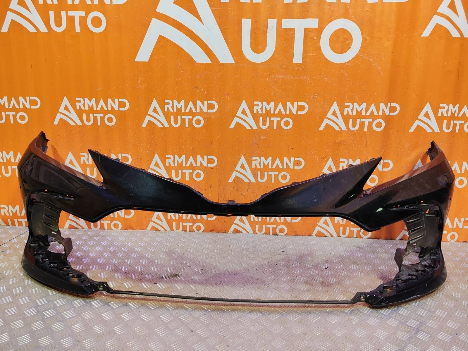 Бампер Toyota Camry 2020-нв 8 XV70