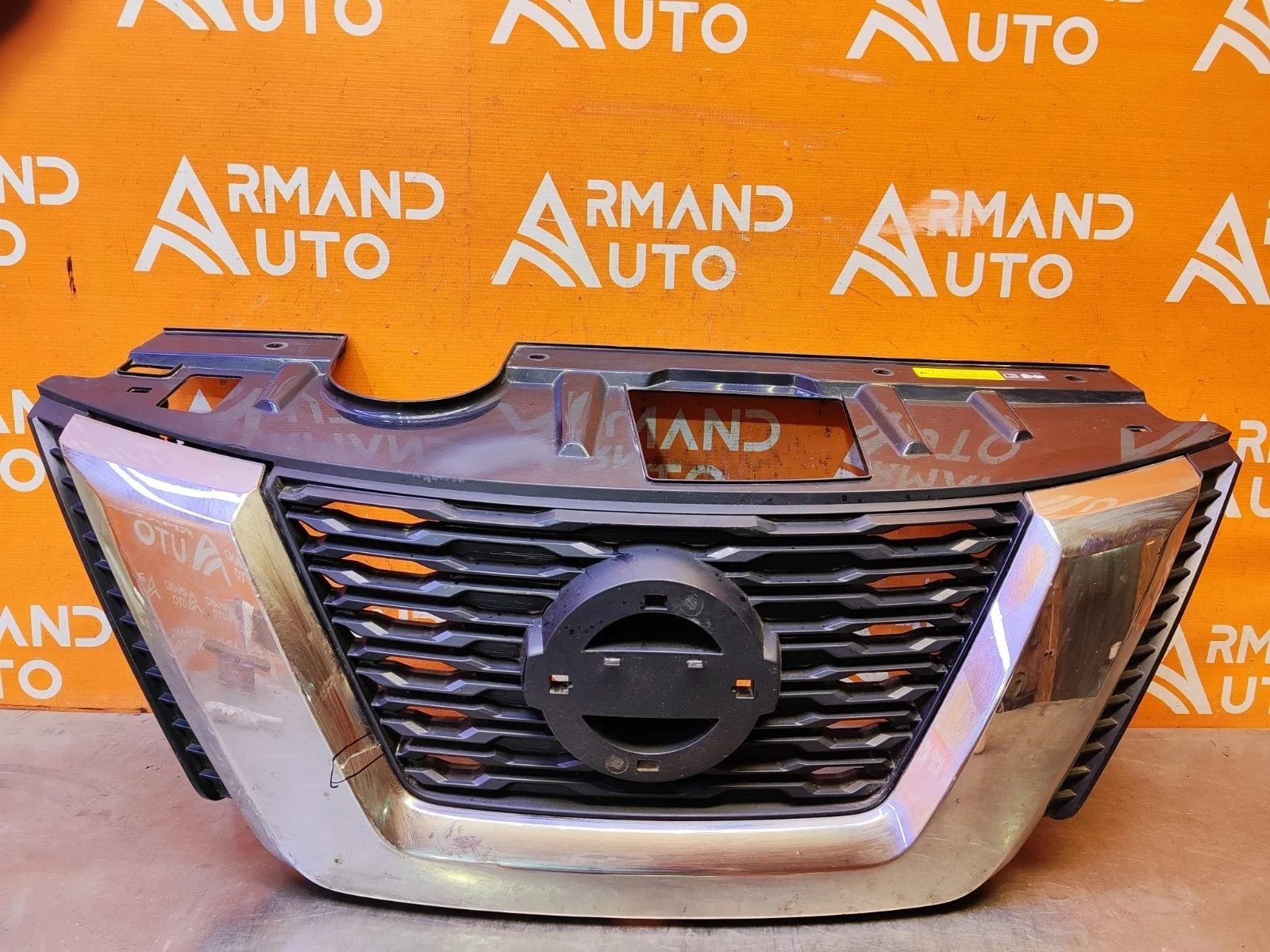 Решетка радиатора Nissan X-Trail 2017-2022 3 T32