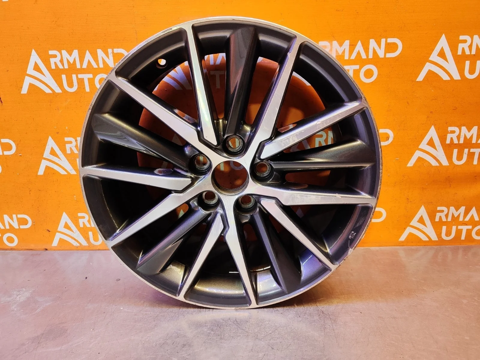 Диск колёсный r18 Toyota Camry XV70