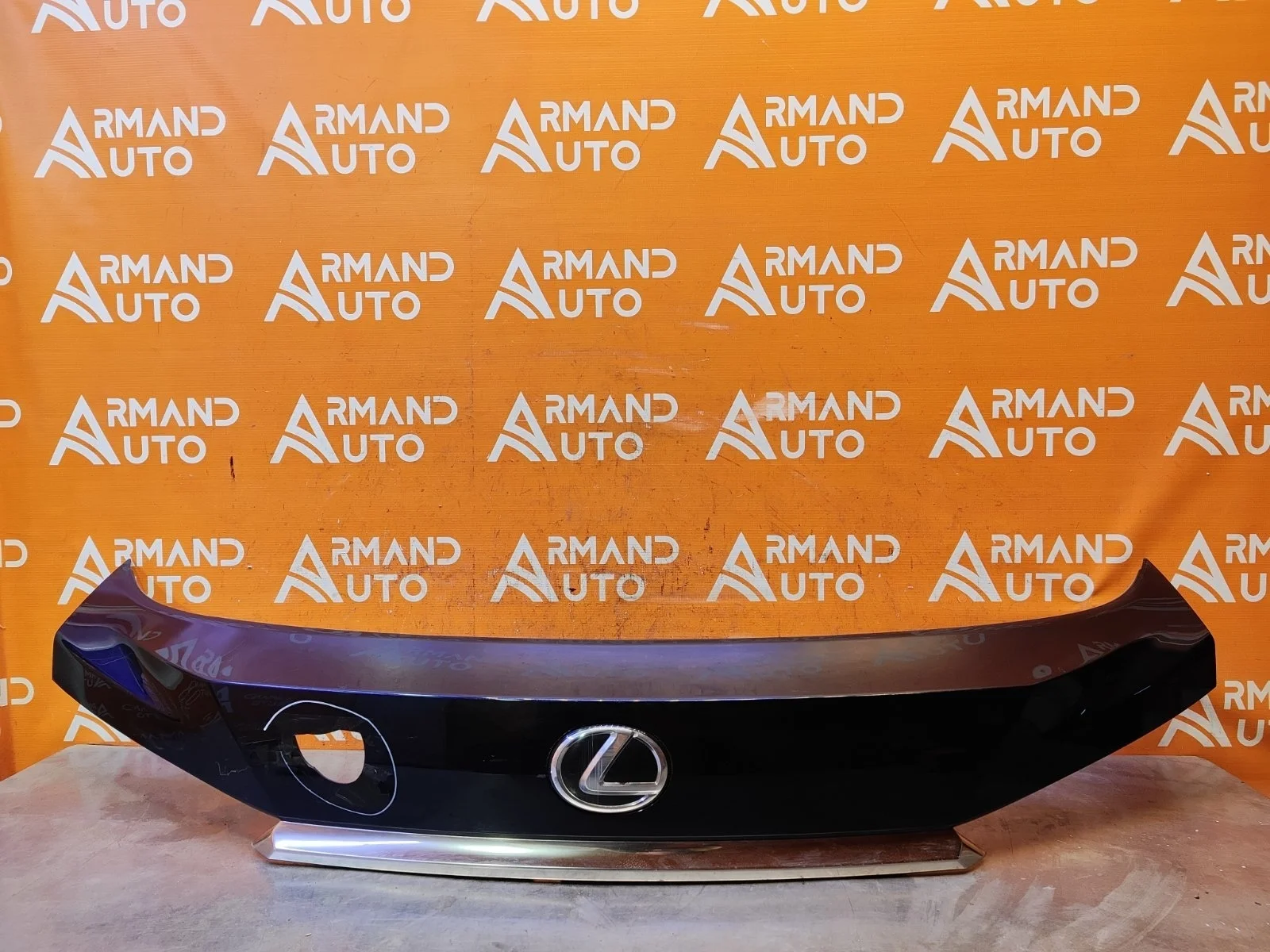 Накладка двери багажника Lexus RX 2015-нв 4