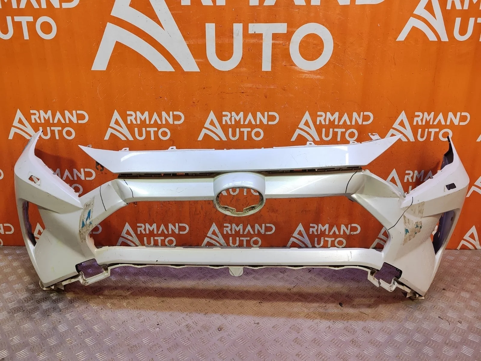 Бампер Toyota RAV4 2018-нв 5 XA50