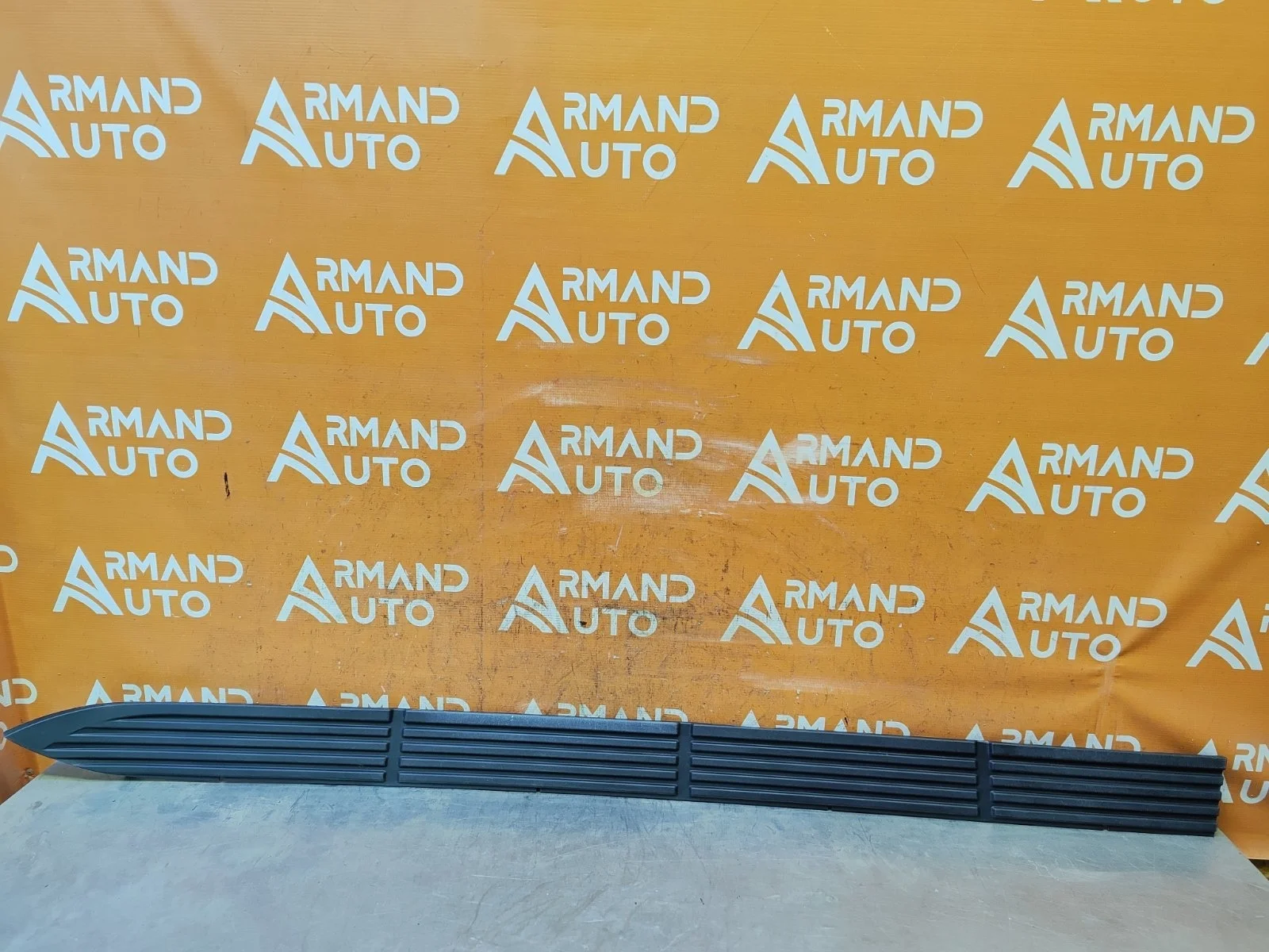 Накладка подножки Toyota Land Cruiser 2012-2021 200