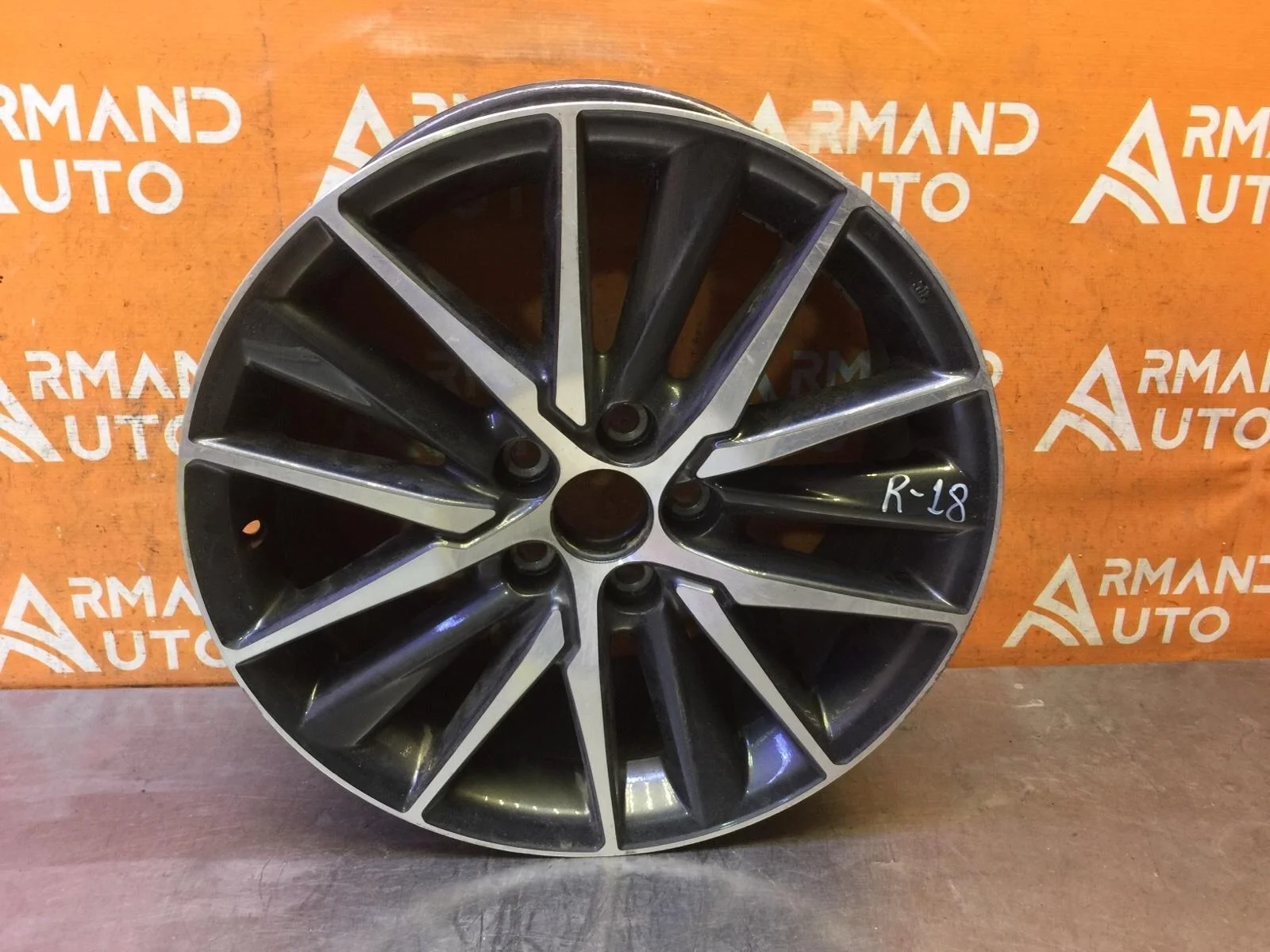 Диск колёсный r18 Toyota Camry XV70