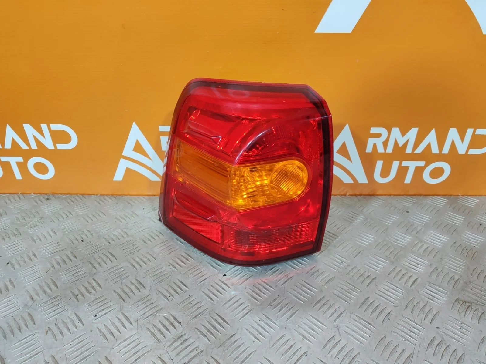 Фонарь внешний Toyota Land Cruiser 2012-2015 200