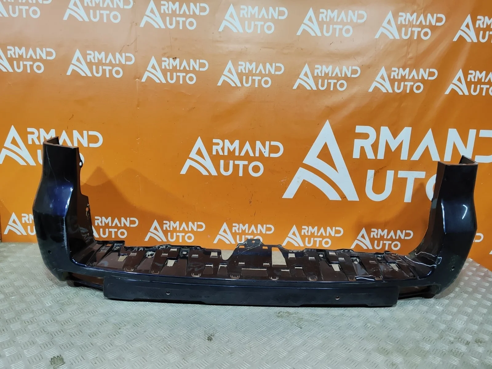 Бампер Toyota Land Cruiser Prado 2017-нв 150