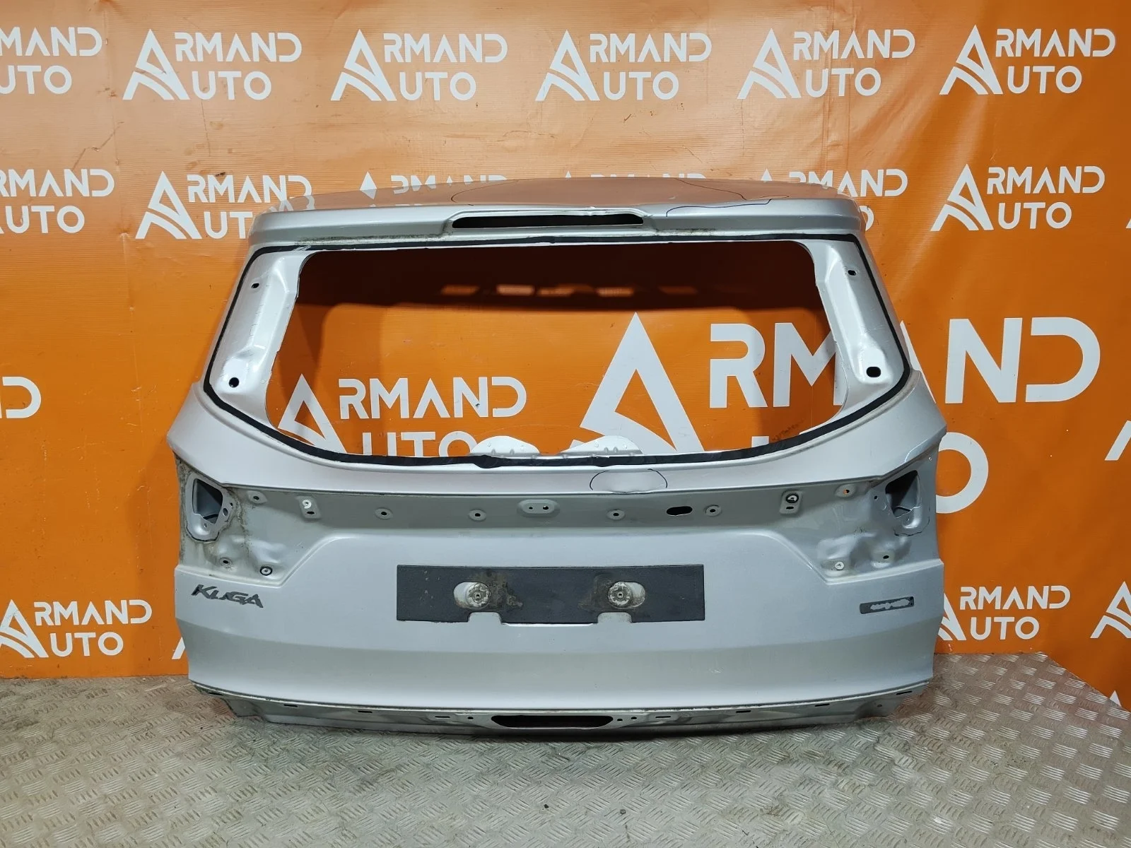 Дверь багажника Ford Kuga 2016-2019 CBS