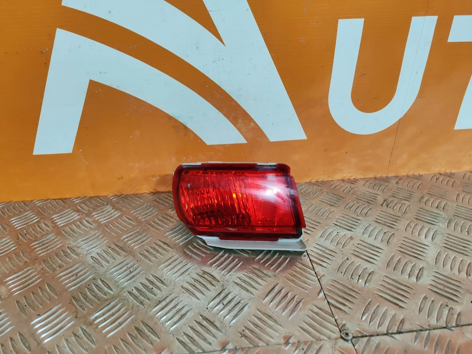 Фонарь противотуманный Toyota Land Cruiser Prado 2009-нв 150