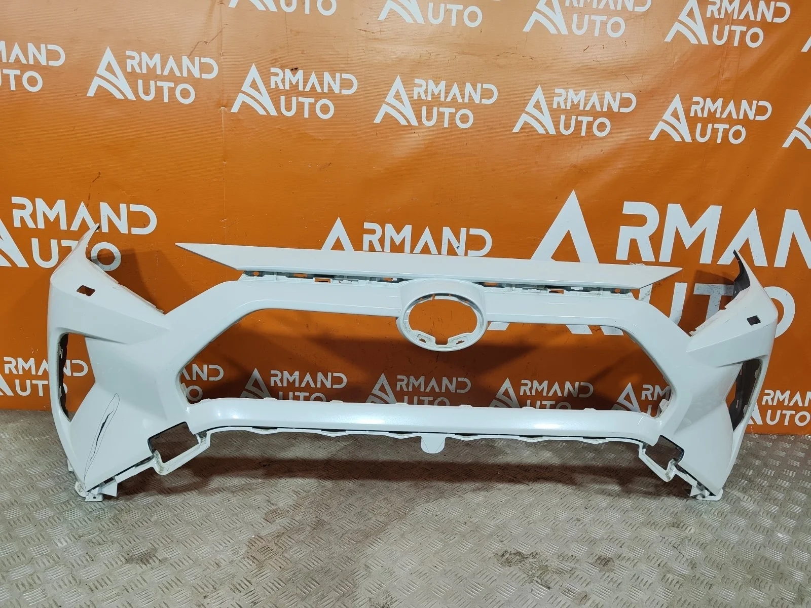 Бампер Toyota RAV4 2018-нв 5 XA50