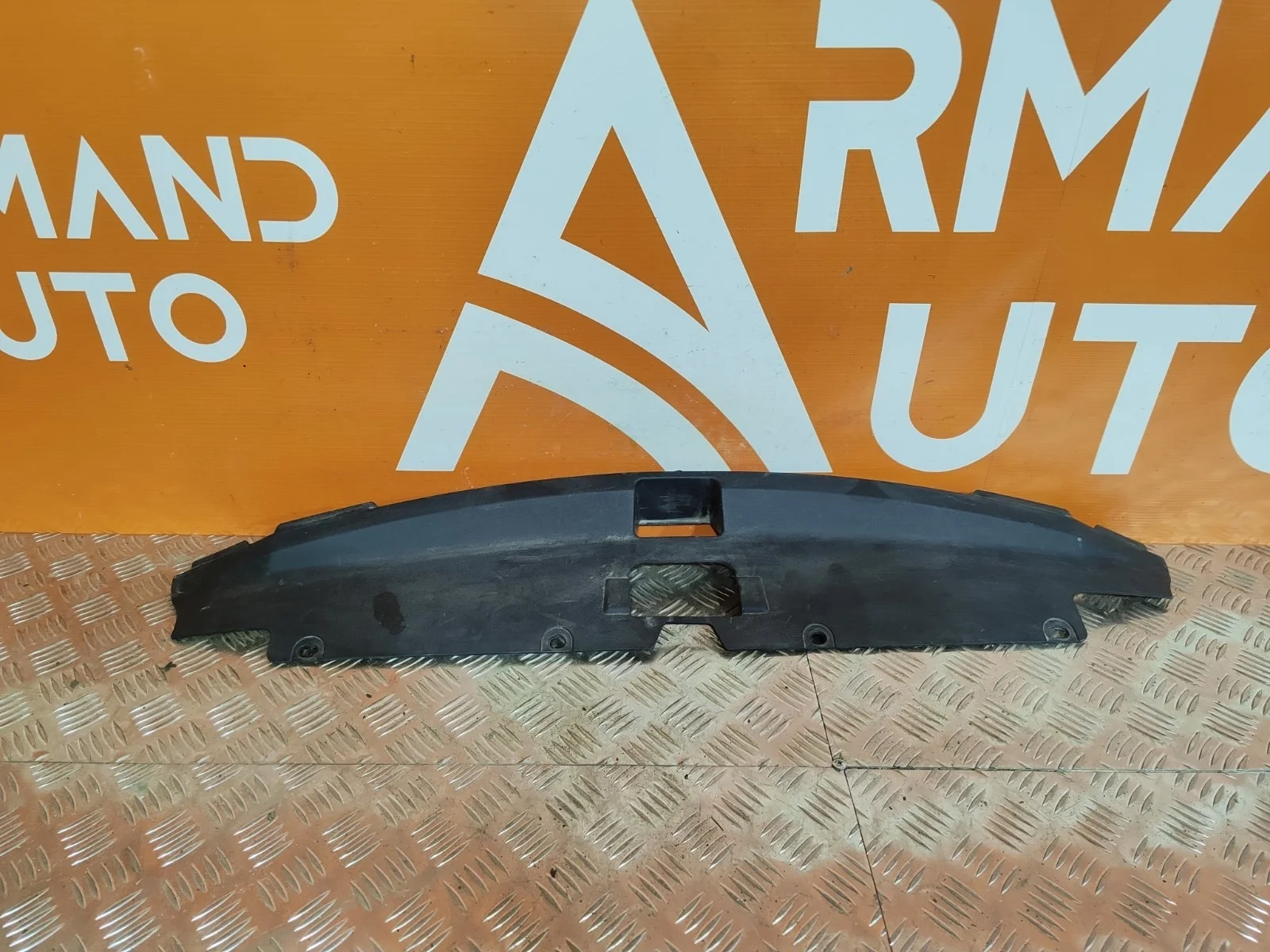 Кожух замка капота Mitsubishi Outlander 2009-2013 XL
