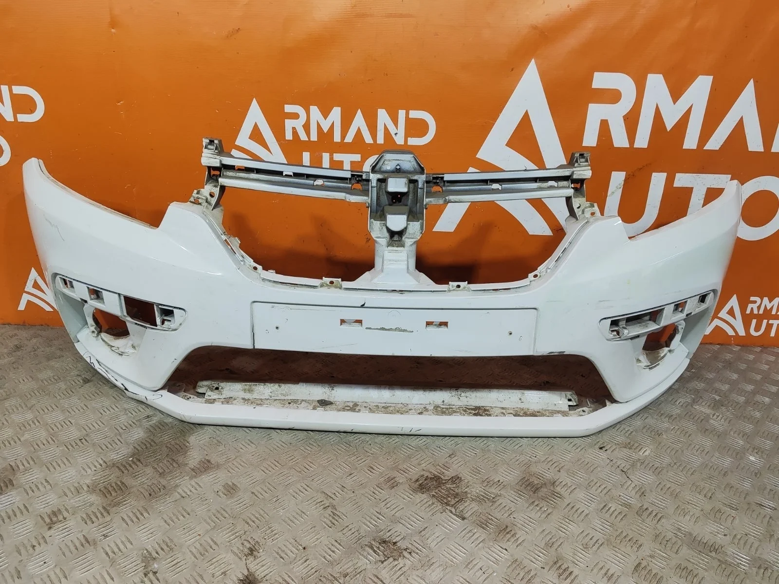 Бампер Renault Logan 2018-2022