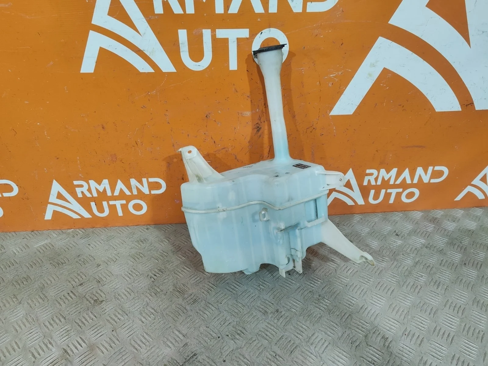 Бачок омывателя Toyota Camry 2011-2018 7 XV50