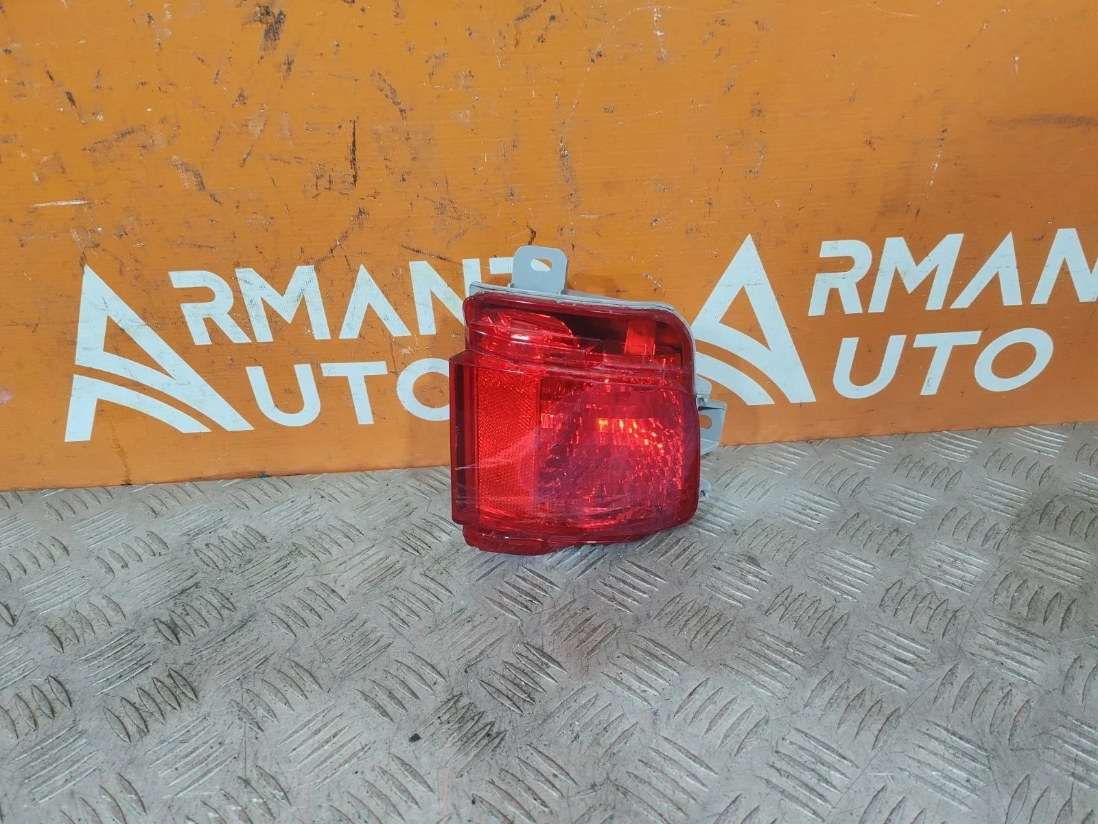 Фонарь противотуманный Toyota Land Cruiser 2015-2021 200