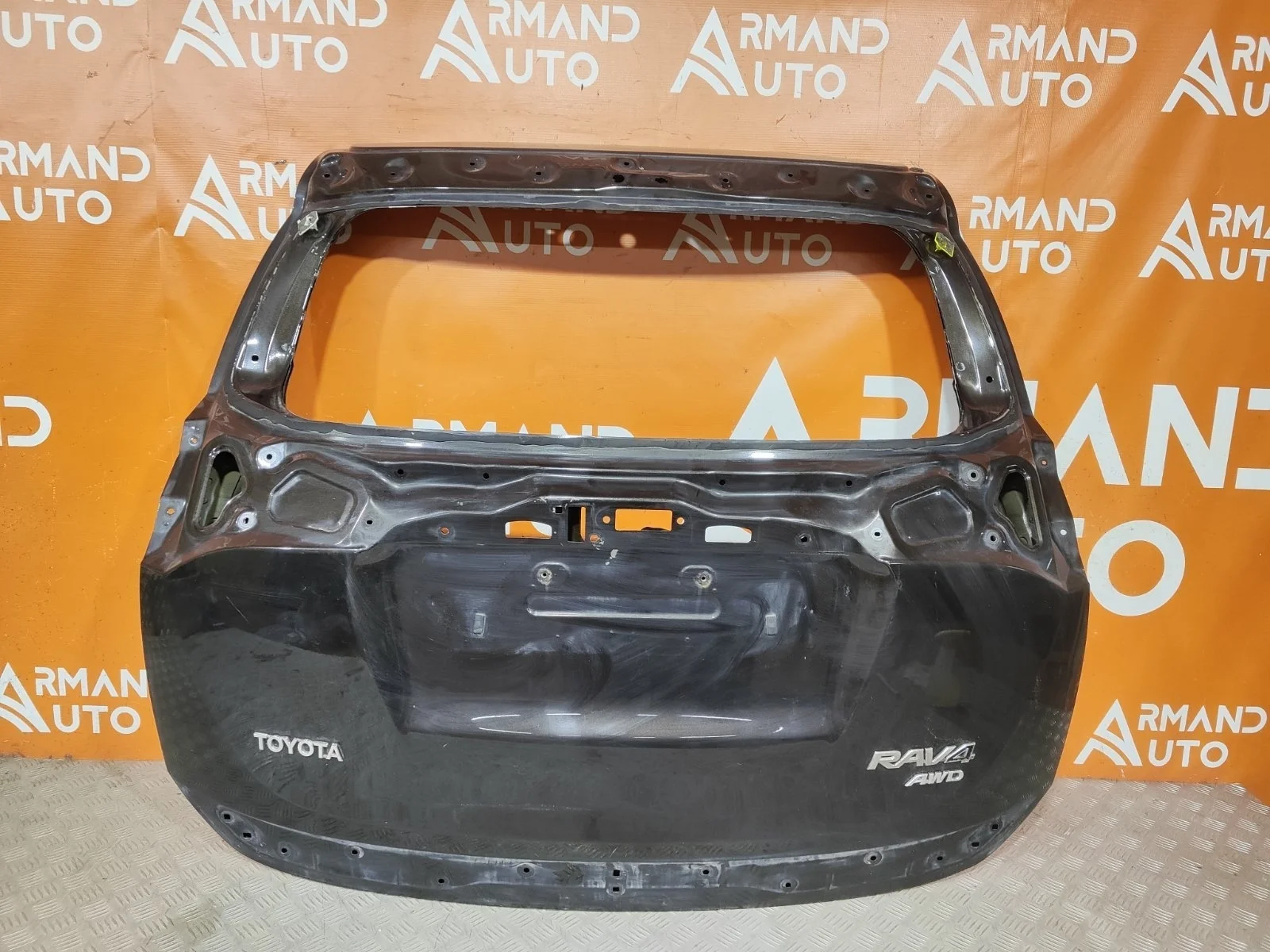 Дверь багажника Toyota RAV4 2015-2019 CA40