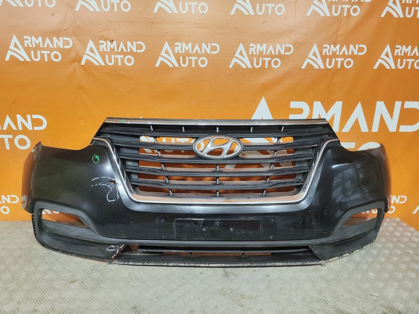 Бампер Hyundai H1 / Grand Starex 2017-нв