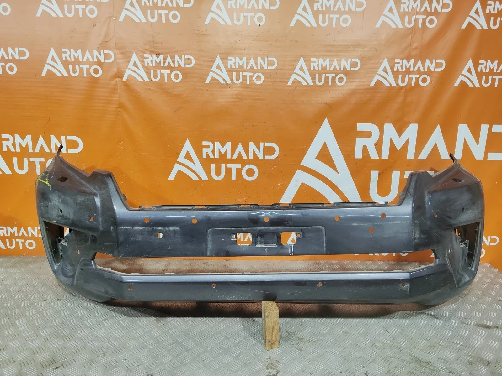 Бампер Toyota Land Cruiser Prado 2017-нв 150