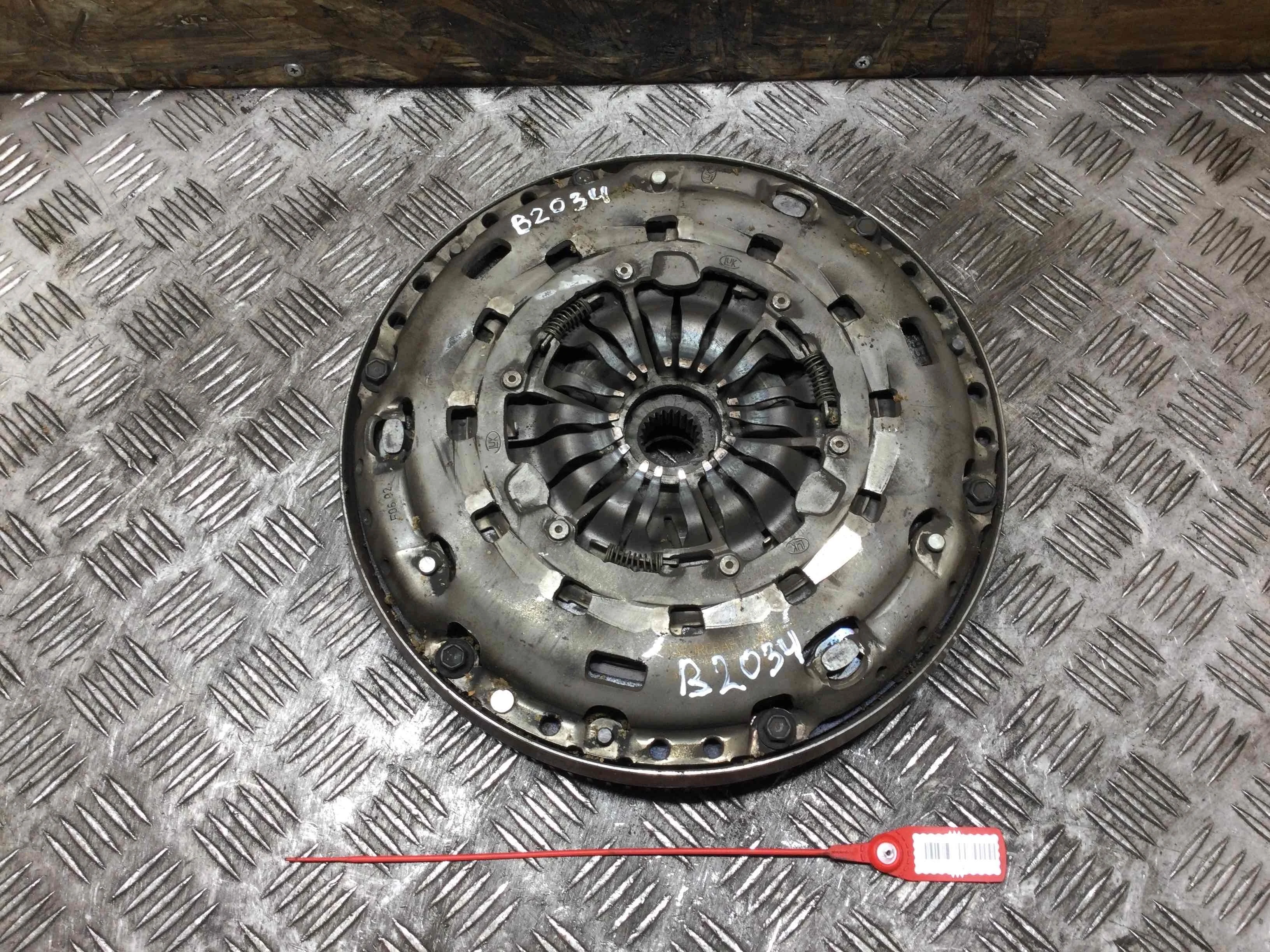 Маховик Ford Mondeo Mondeo III 2000 - 2007 бензин 1.8 i Механика Седан