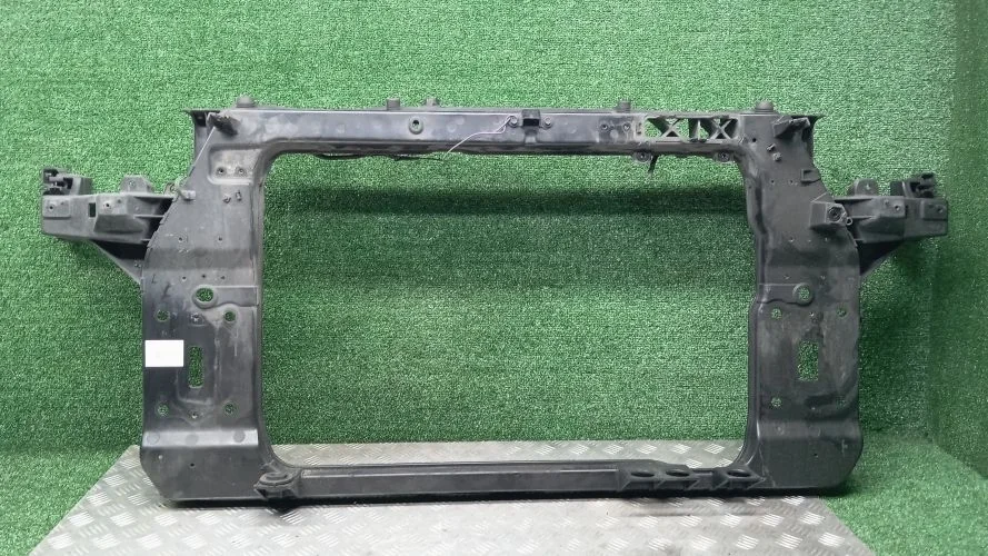 рамка радиатора Hyundai D4HA LM Hyundai Tucson D4HA LM 641012S000