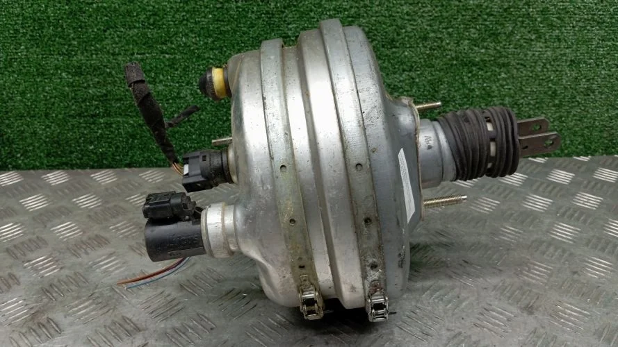 вакуумник тормозной Mercedes-Benz 137970 W220 Mercedes-Benz S-Class 137970 W220 A0054302530