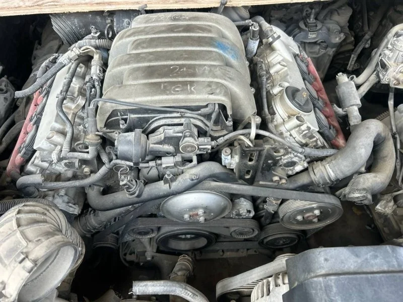 Двигатель с навесным Audi A4 2008 8K2