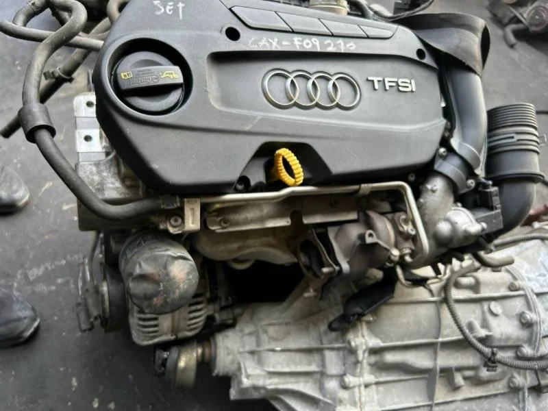 Двигатель с навесным Audi A1 2014 8XA