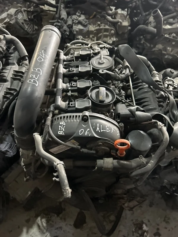 Двигатель с навесным Volkswagen Passat 2009 3C2