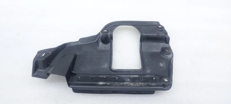 Подкрылок Toyota Land Cruiser 2015 200