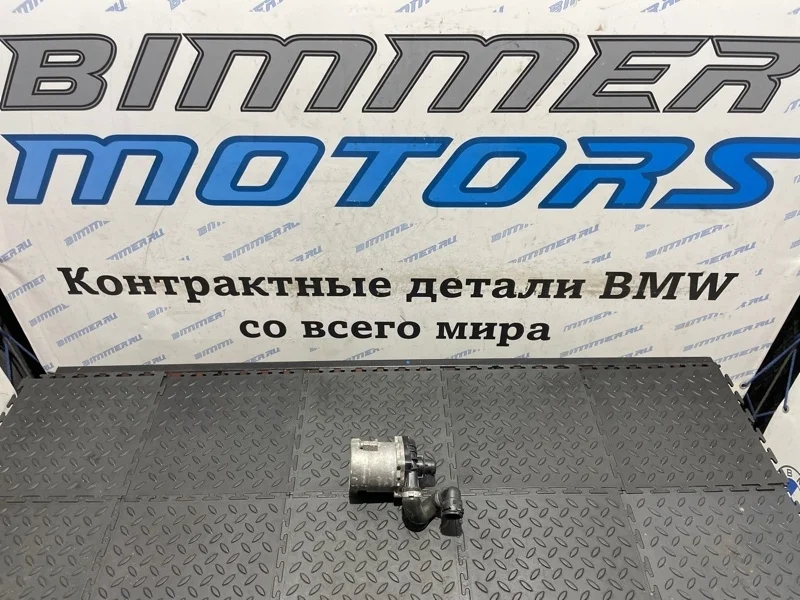 Дополнительный насос ОЖ Bmw 750Li 2013 11517566335 F02 N63B44B