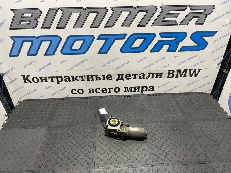 Моторчик редуктора Bmw X5M 27102449709 Е70 S63B44A