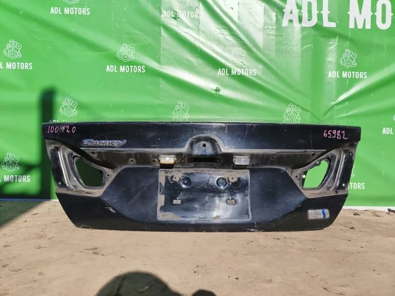 Крышка багажника Toyota Camry 2012-2017 50 55