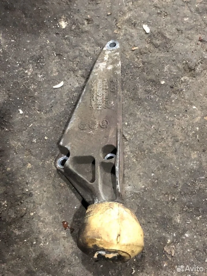 Кронштейн двигателя передний audi a4 b6 8e0199343h