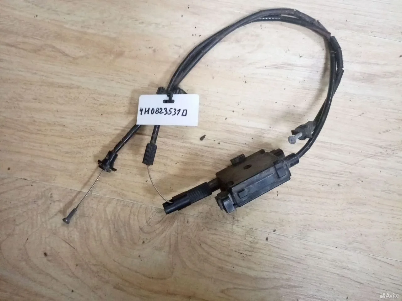Замок капота audi a8 d4 2012г. 4h0823531d