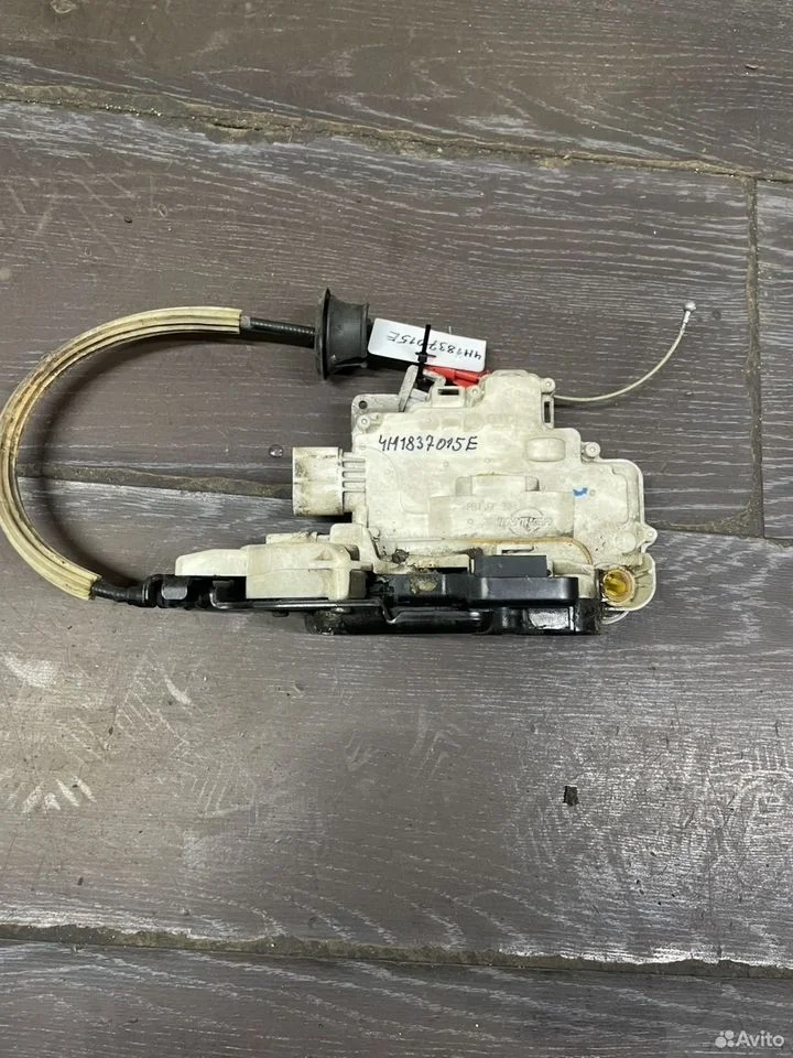 Замок двери передний левый audi a8 d4 4h1837015e