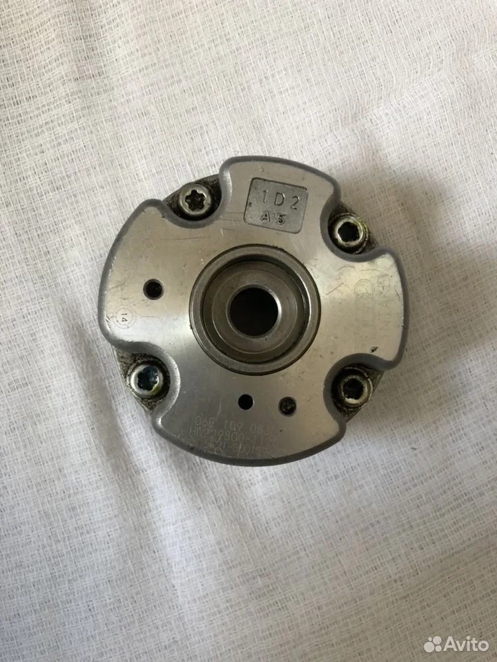 Регулятор фаз впуск audi 4.2 fsi 06e109083l