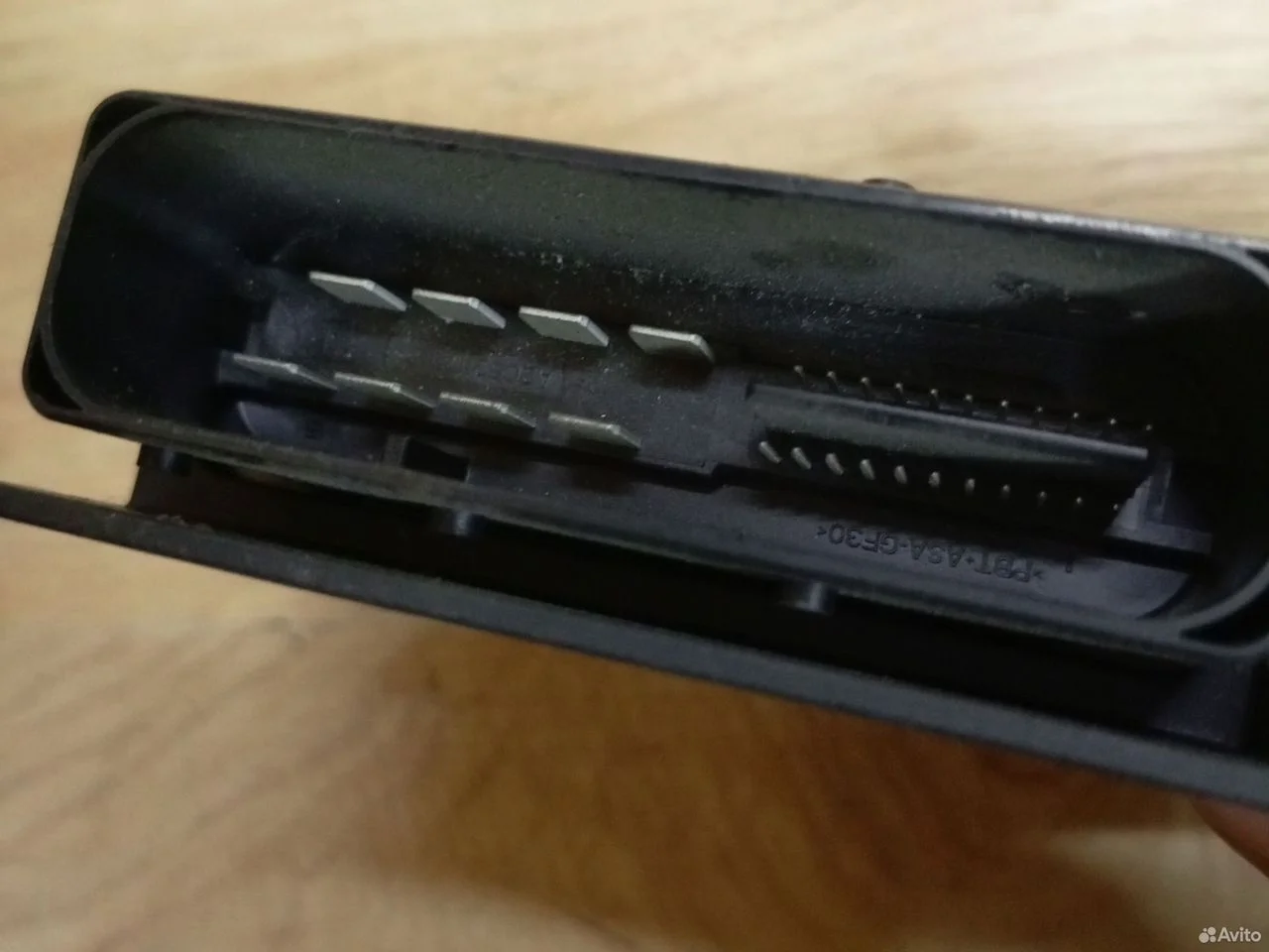 Блок управления ручником vw passat 3c8907801e