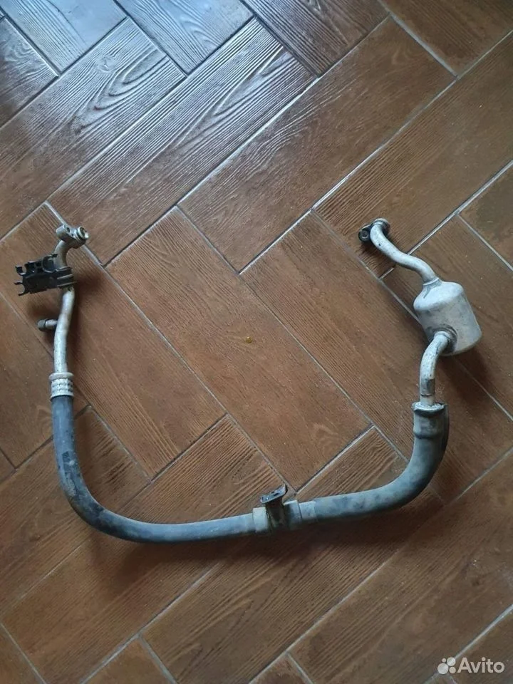 Шланг кондиционера toyota land cr 200 2008 дизель